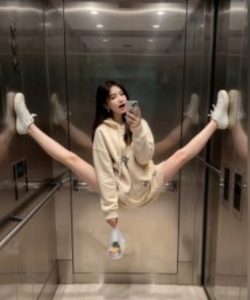 AI生成电梯一字马美女制作教程，条条流量上万，别再在外面被割韭菜了，全流程实操-晟哥学社资源库